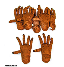 М'ЯКА ІГРАШКА З СЕРІАЛУ ВЕНСДЕЙ РУКА РЕЧ